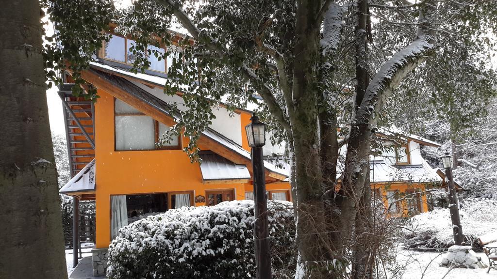 Apart De La Plaza Villa La Angostura Exterior photo
